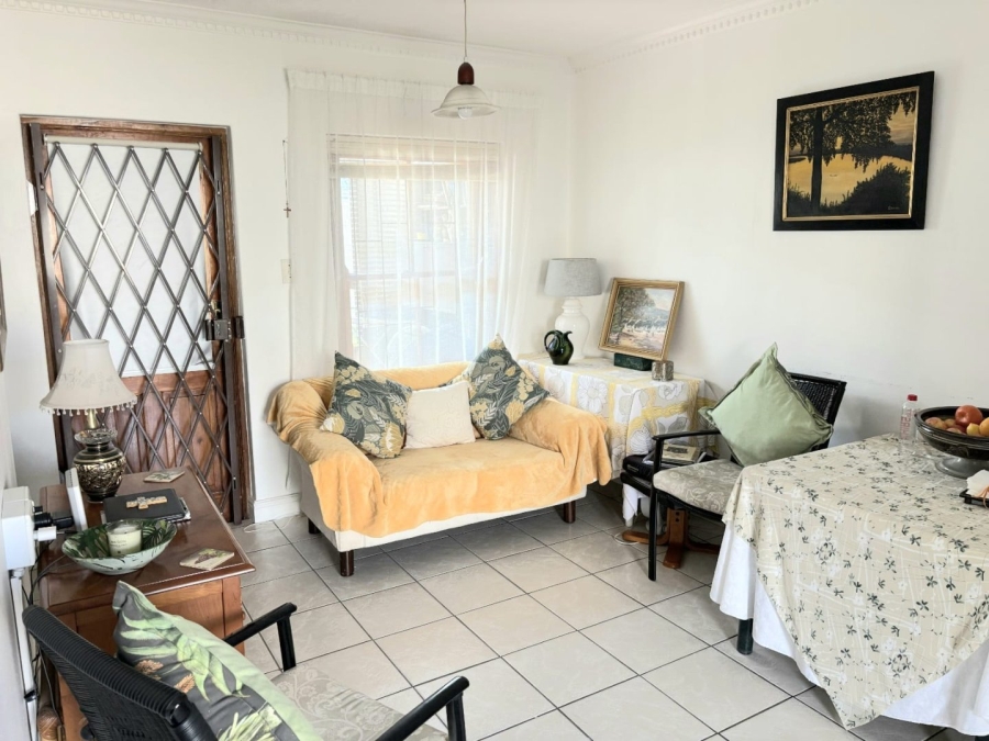 1 Bedroom Property for Sale in Arauna Western Cape
